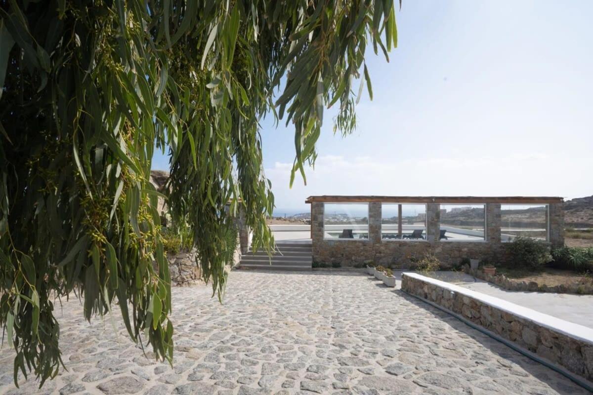 Mykonos Stylish Ivory 1 Bd Apt With Shared Pool Plintri