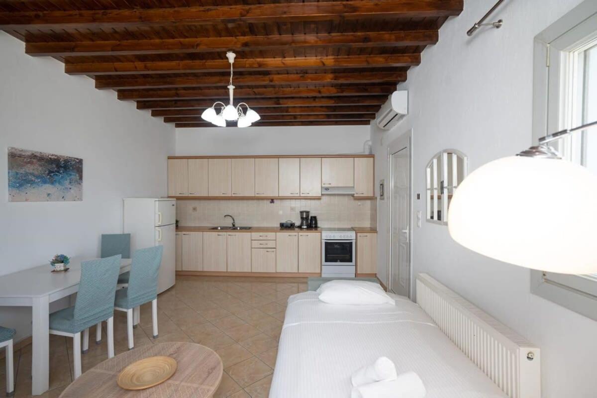 Apartamento Mykonos Stylish Ivory 1 Bd Apt With Shared Pool Plintri