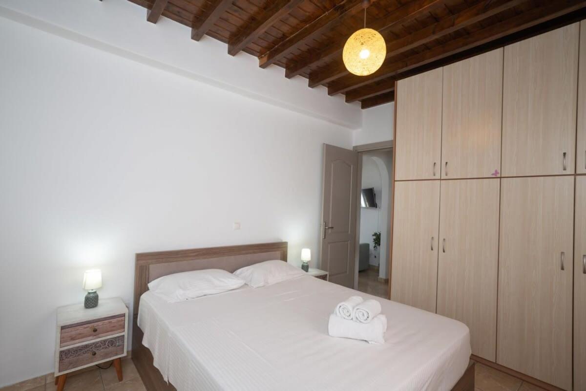 Mykonos Stylish Ivory 1 Bd Apt With Shared Pool Plintri